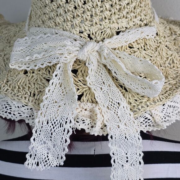 🔸️⏭️NWT Cream Wide Brim Ruffled Lace Straw Hat - Picture 6 of 13